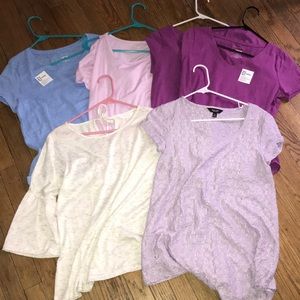 Bundle of comfy tees